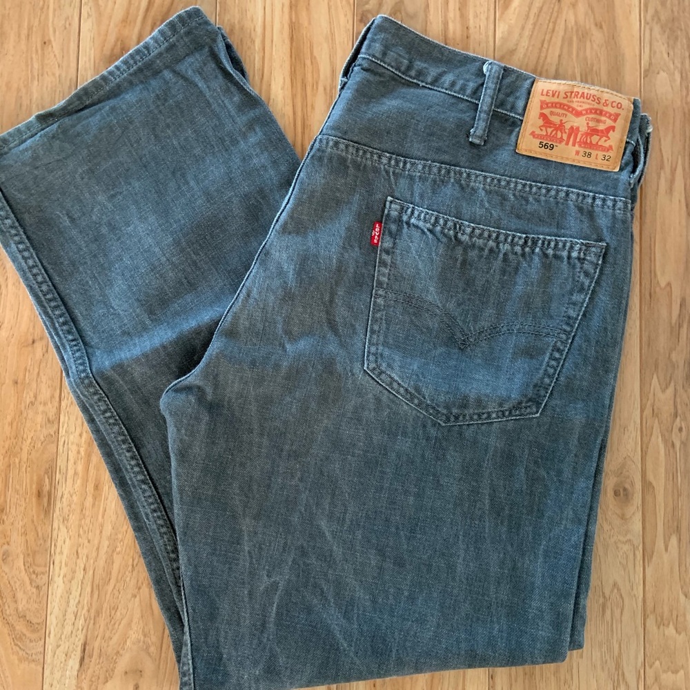 Men’s Levi’s Straight Leg Jeans